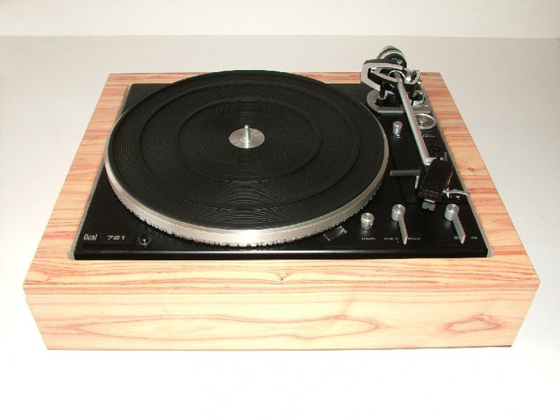 Dual 1219-721 Rosenholz 11.jpg